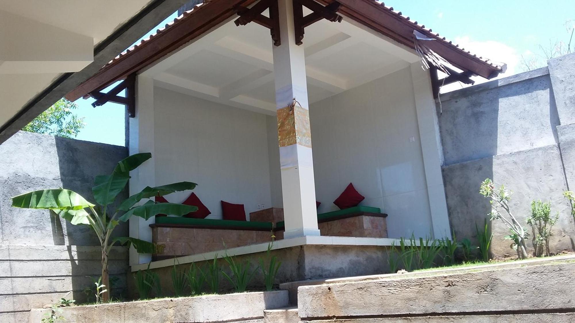 Barong Cafe Bungalow And Restaurant Amed  Room photo